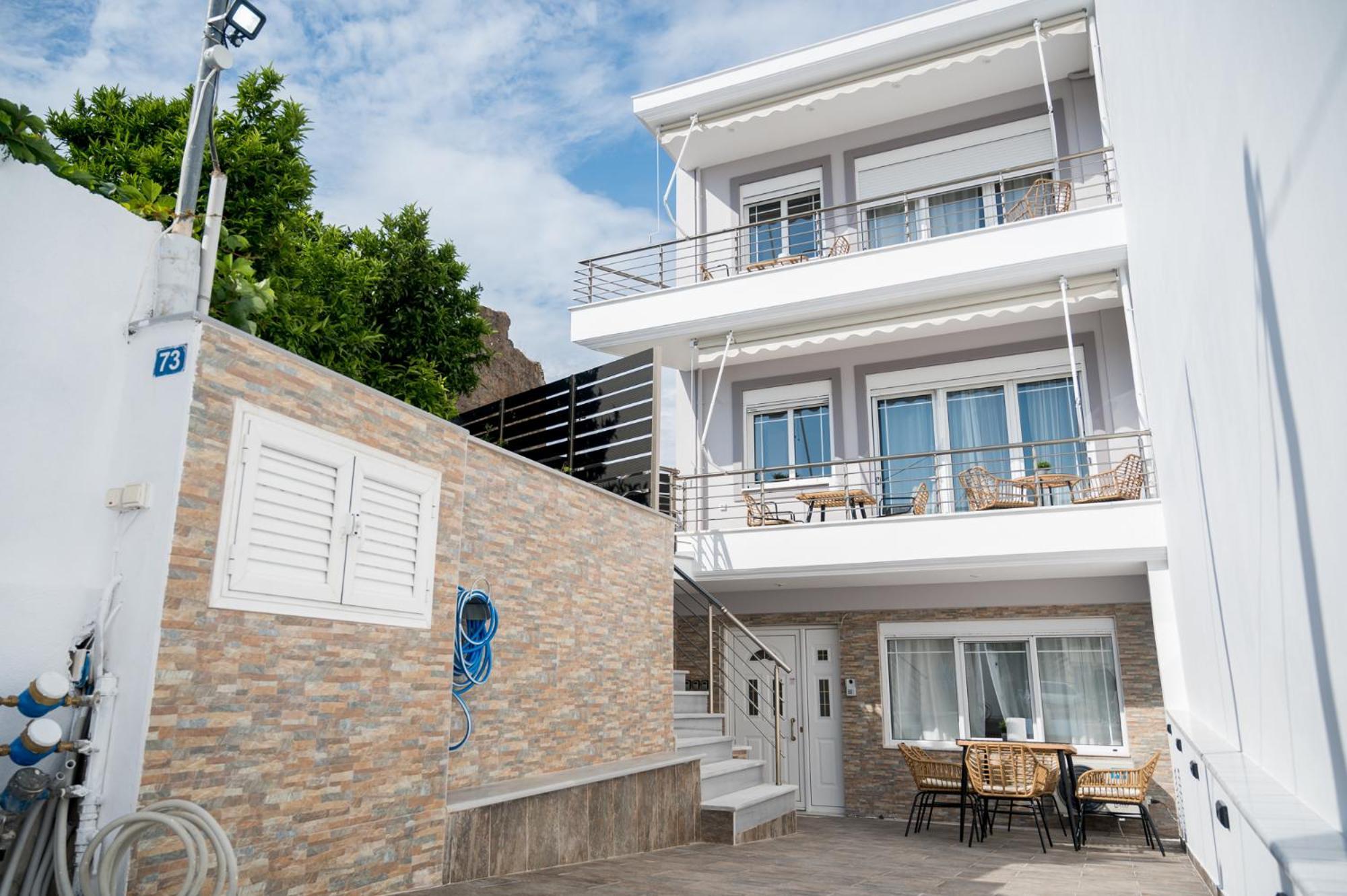 Meda Apartments Preveza Eksteriør bilde